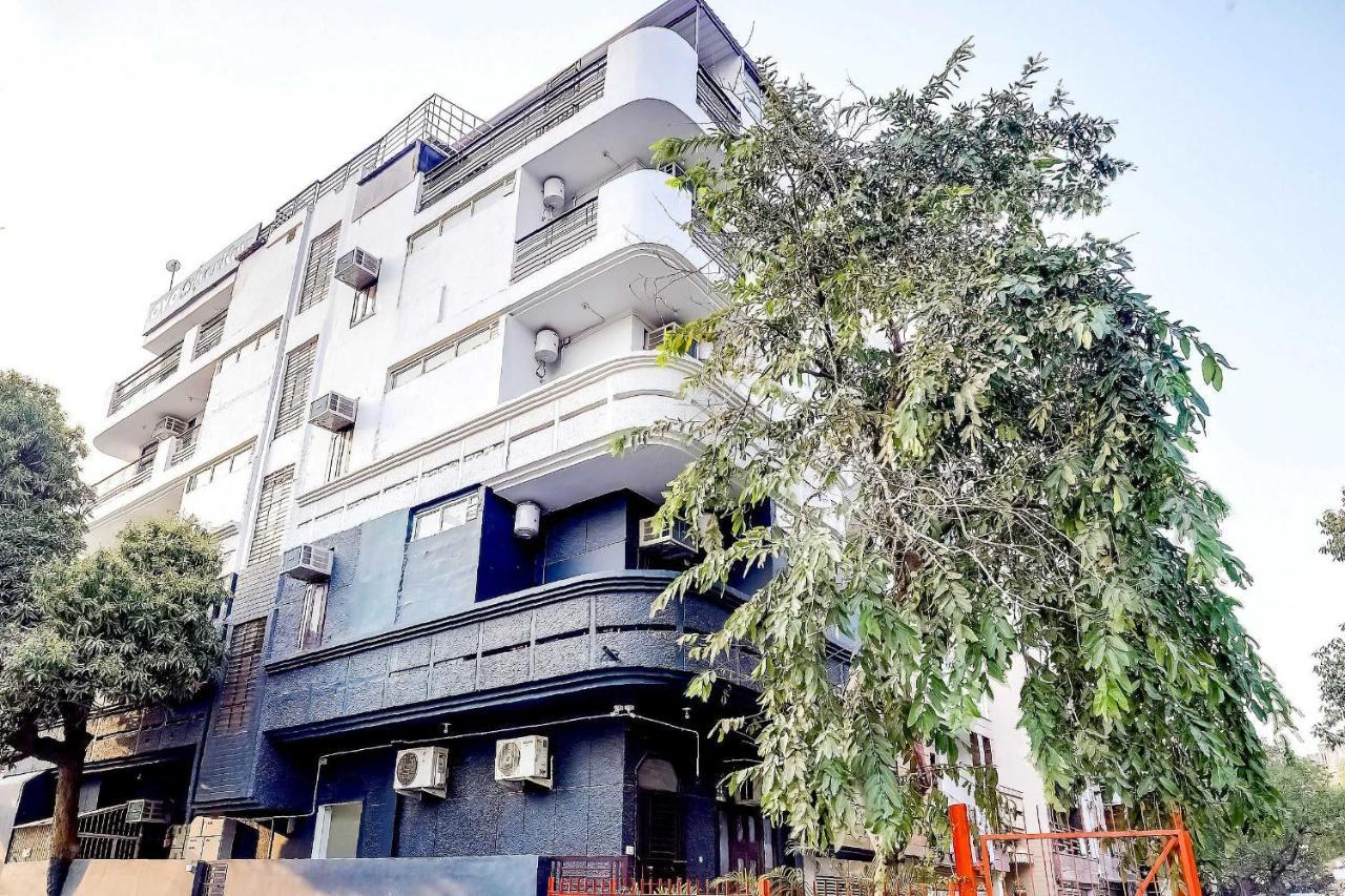 Collection O 71756 Hotel Silver Arrow Near Pacific Mall Tagore Garden Delhi  Buitenkant foto