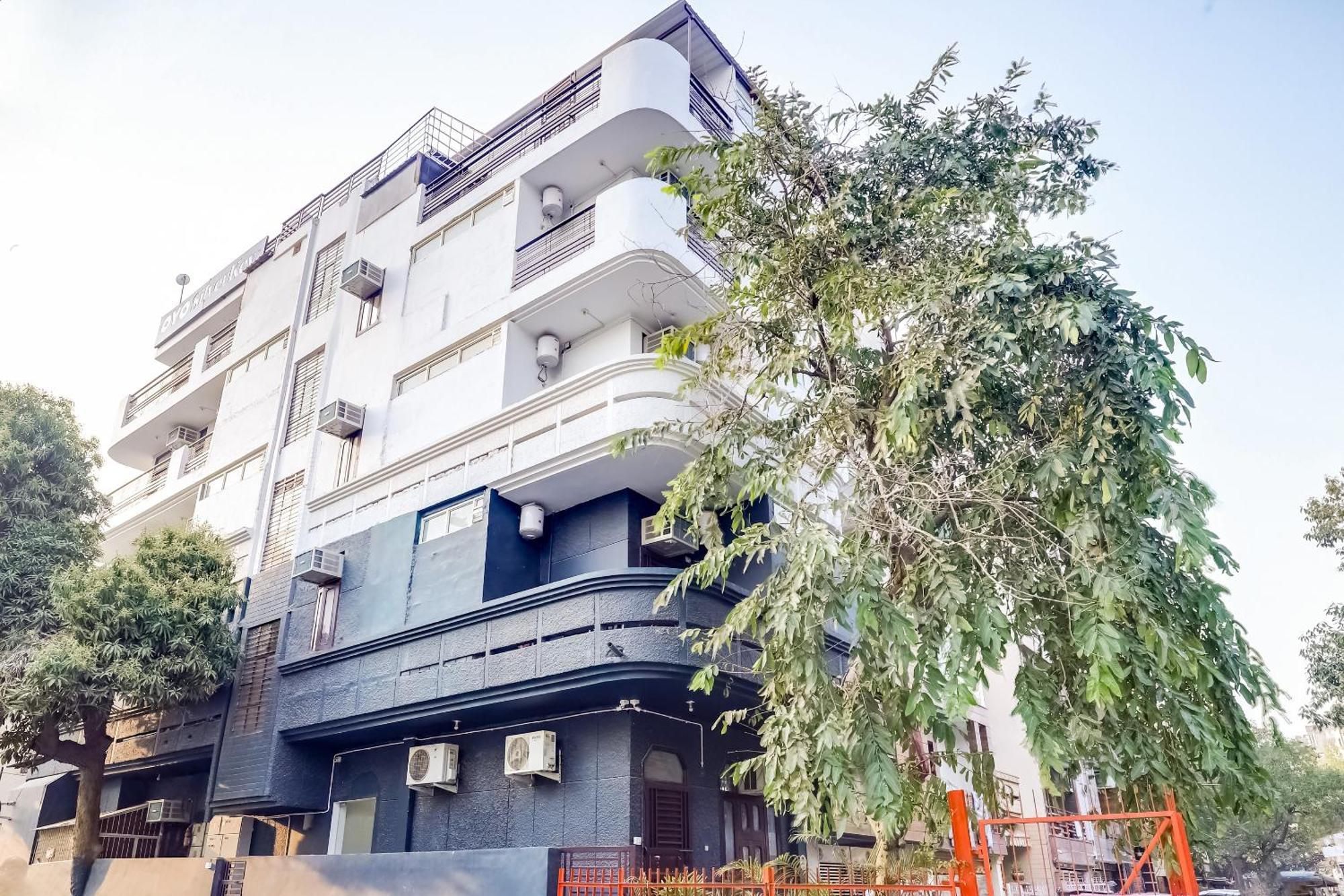 Collection O 71756 Hotel Silver Arrow Near Pacific Mall Tagore Garden Delhi  Buitenkant foto