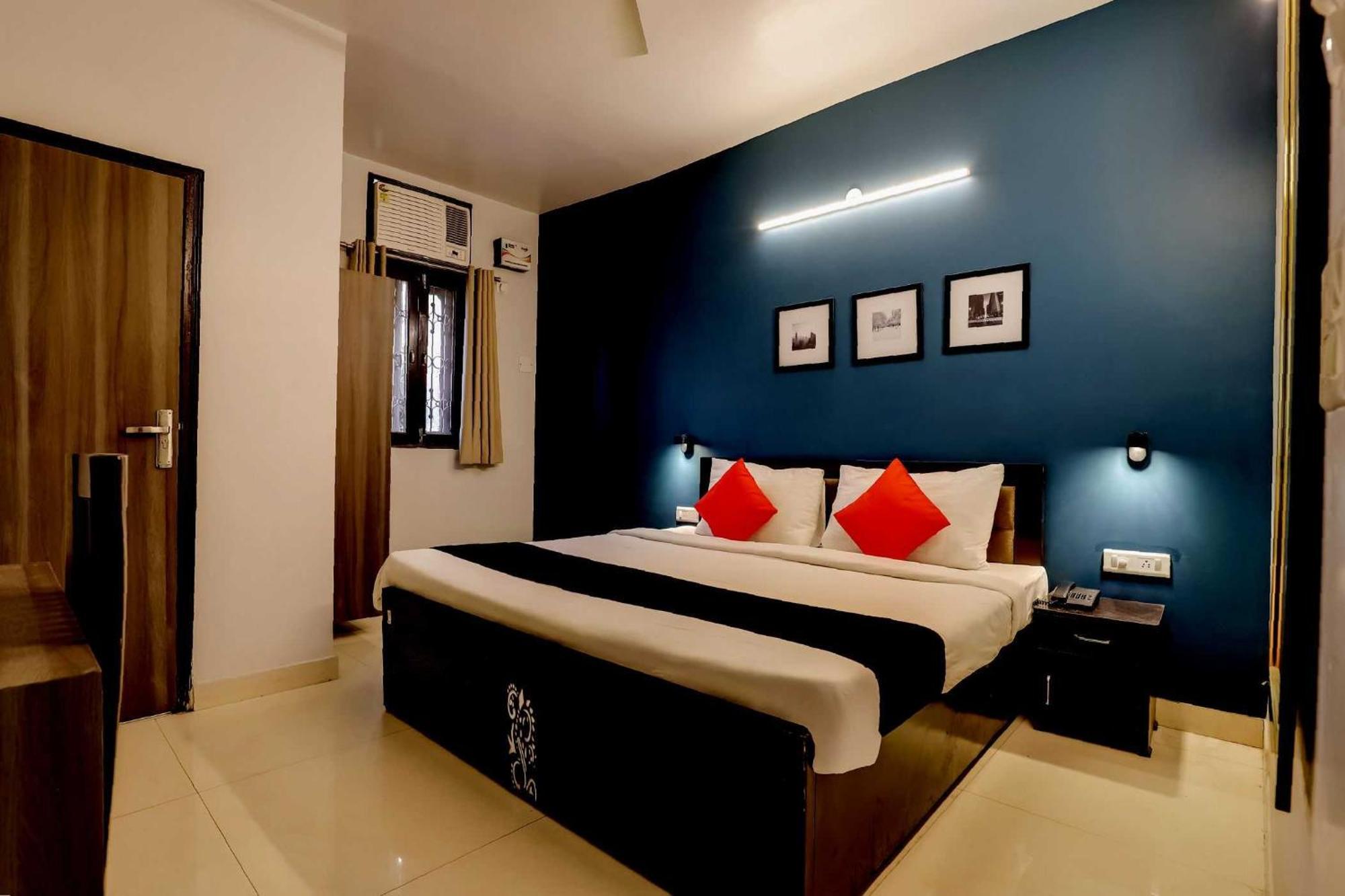 Collection O 71756 Hotel Silver Arrow Near Pacific Mall Tagore Garden Delhi  Buitenkant foto